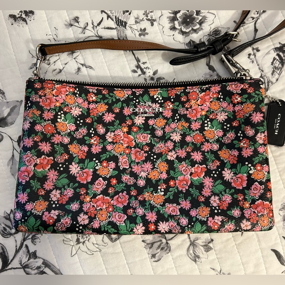 Cute Coach Crossbody all season print!